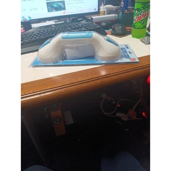 Super Grip Suction Mount Handle For Tub And Shower IDEAWORKS NEW - Picture 3 of 3